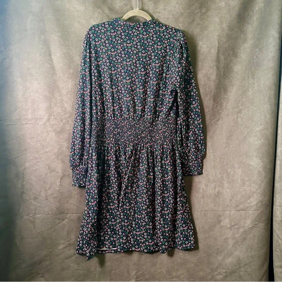 NWT Boden Smocked Jersey Shirt Dress Navy Strawberry Print (size 14) - Picture 14 of 15